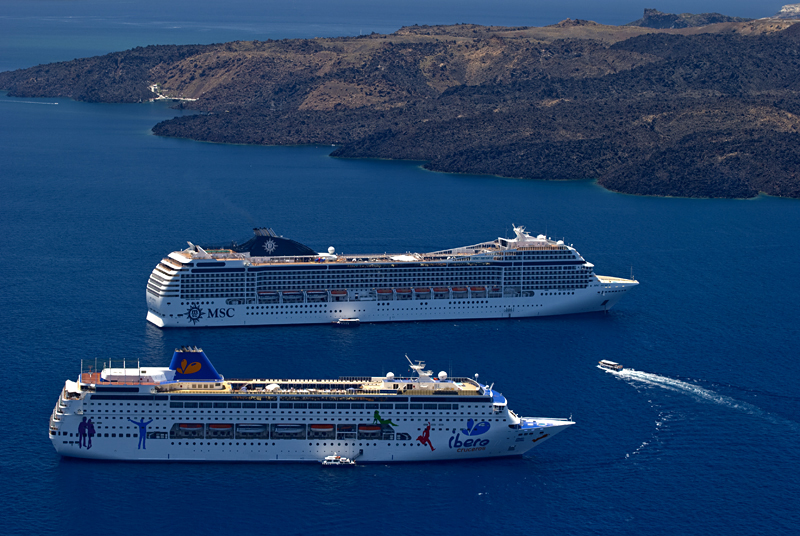 072_Santorini_Fira.jpg