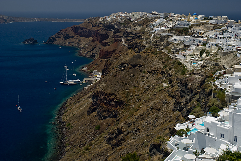 136_Santorini_Finikia.jpg