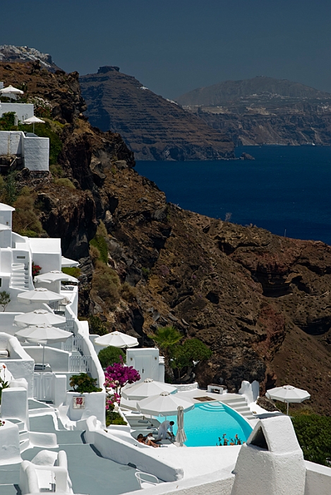 204_Santorini_Finikia.jpg